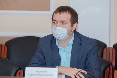 Депутаты поддержали индексацию выплат приемным родителям